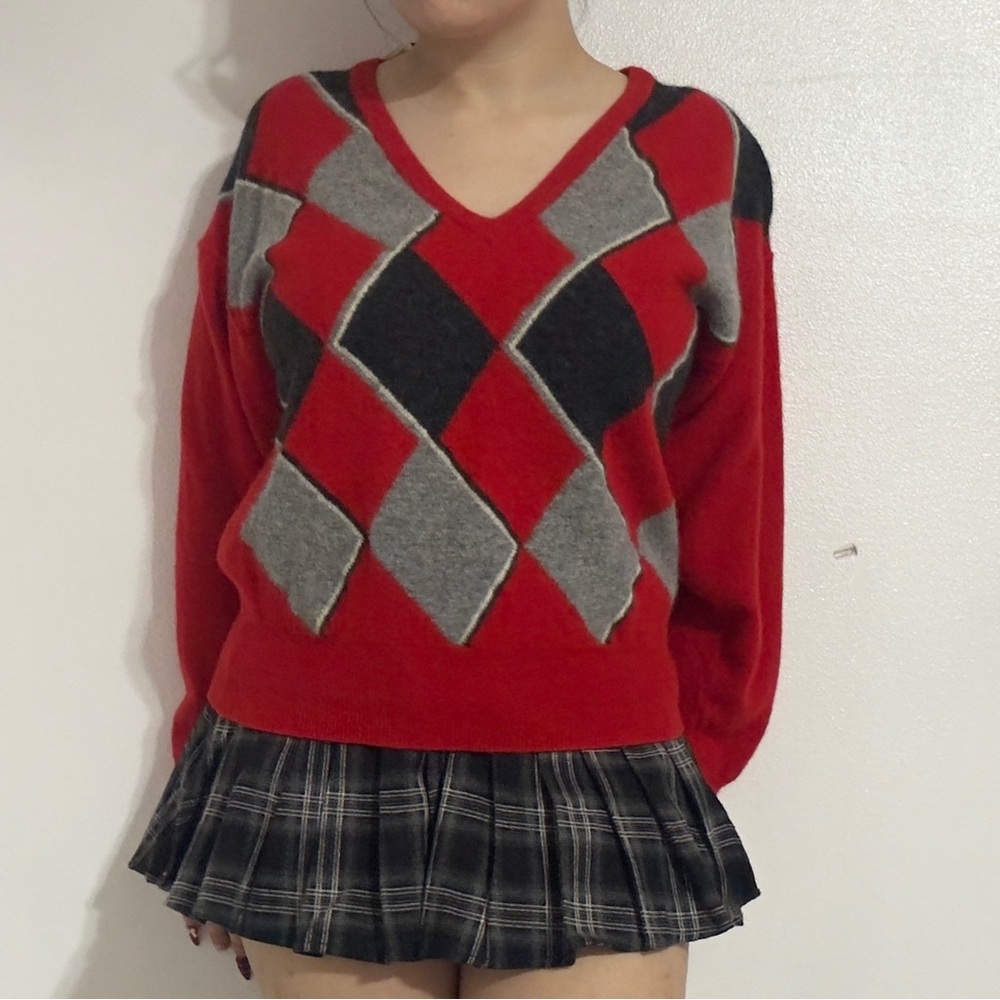 Red black and grey argyle fuzzy sweater v neck top 100% pure wool